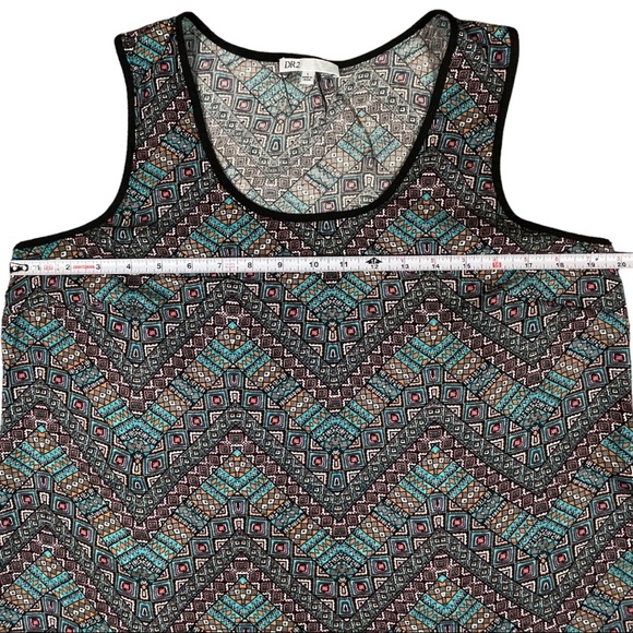 DR2 size large Aztec pink, blue, orange, black design sleeveless curved hem top - Picture 7 of 10